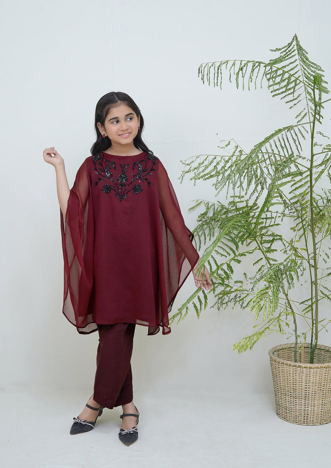 2-Piece Set Maroon Embroidered Adda Sheep
