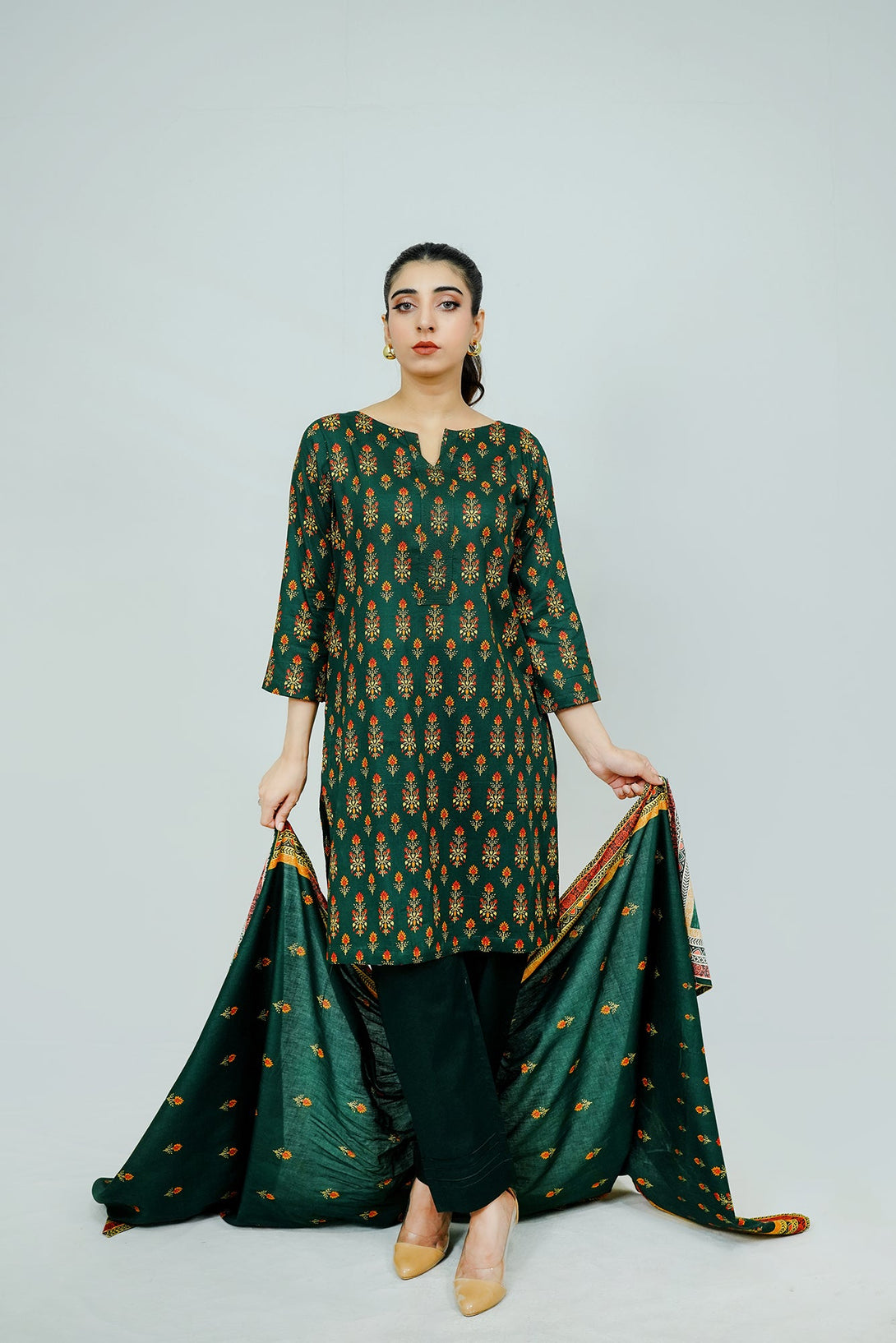 Kai Green  Embroidered  stitched 3-piece Sheep