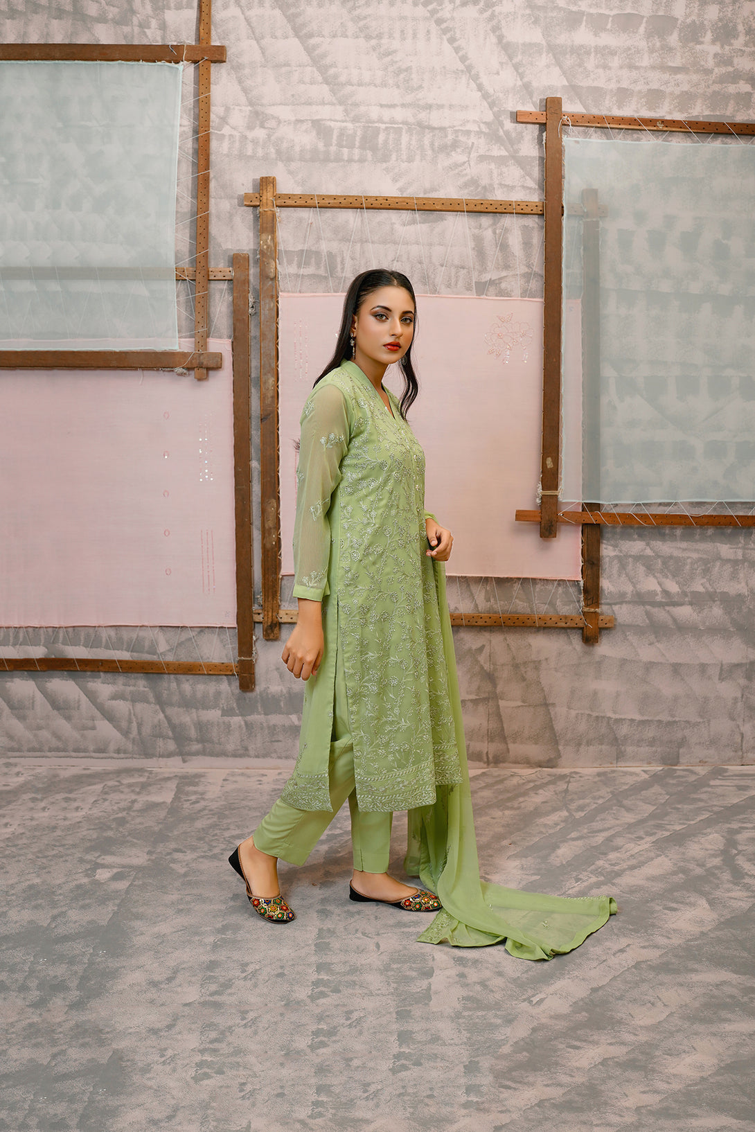 Classic Dhani Embroidered stitched 3-piece - Sheep