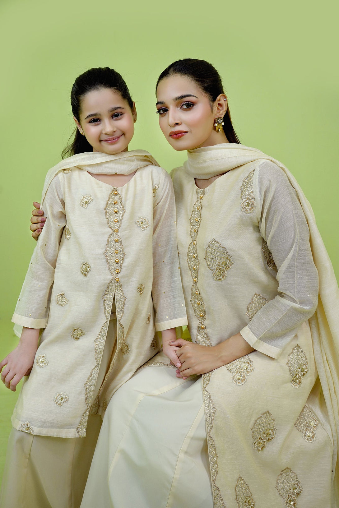 Beige Embroidered 3-Piece Set Sheep