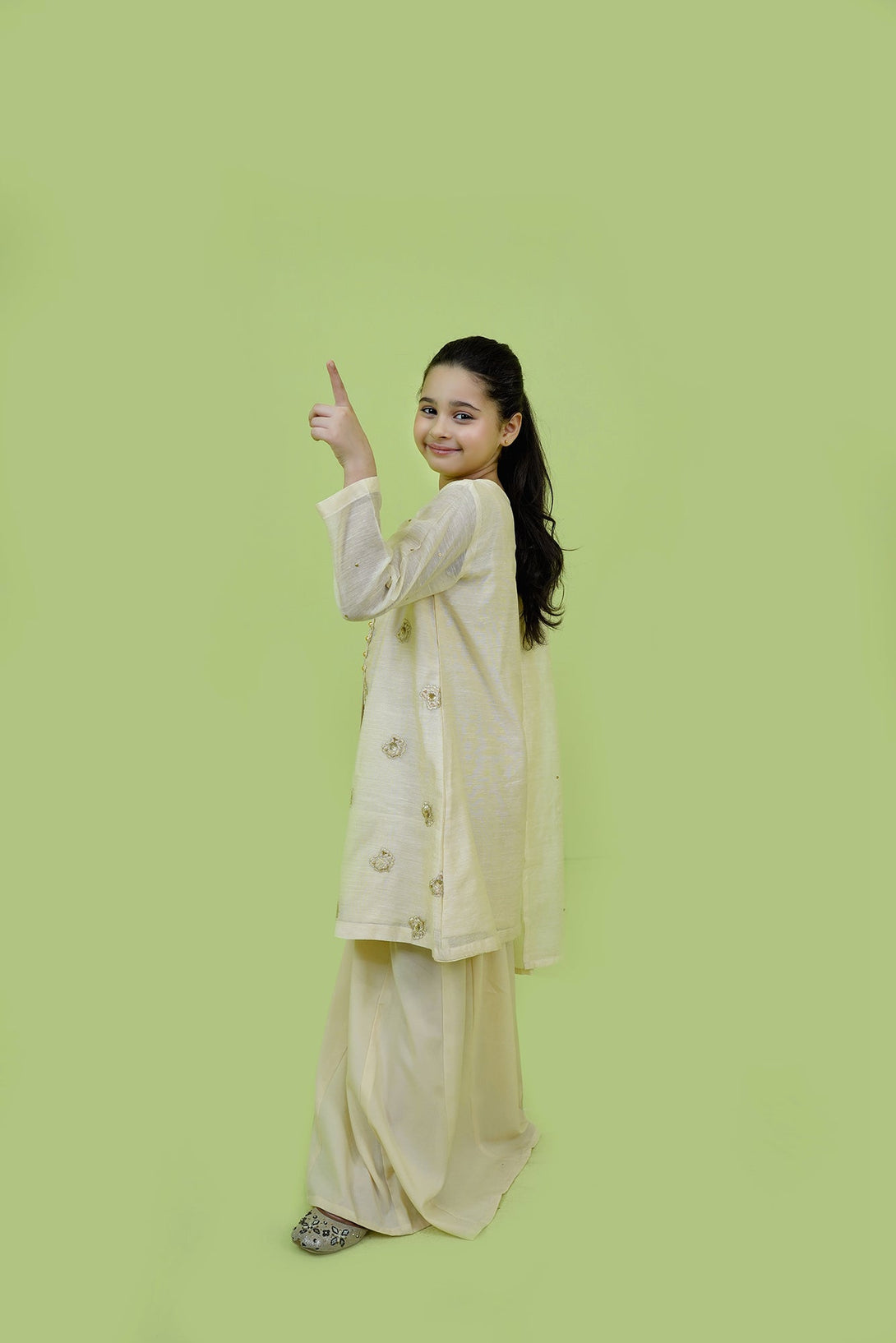 Beige Embroidered 3-Piece Set Sheep