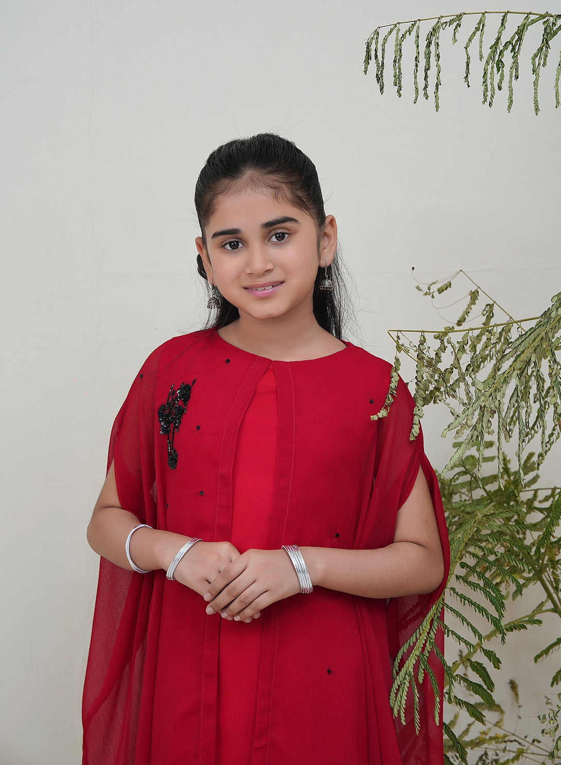 2-Piece Set RED hand-Embroidered Sheep