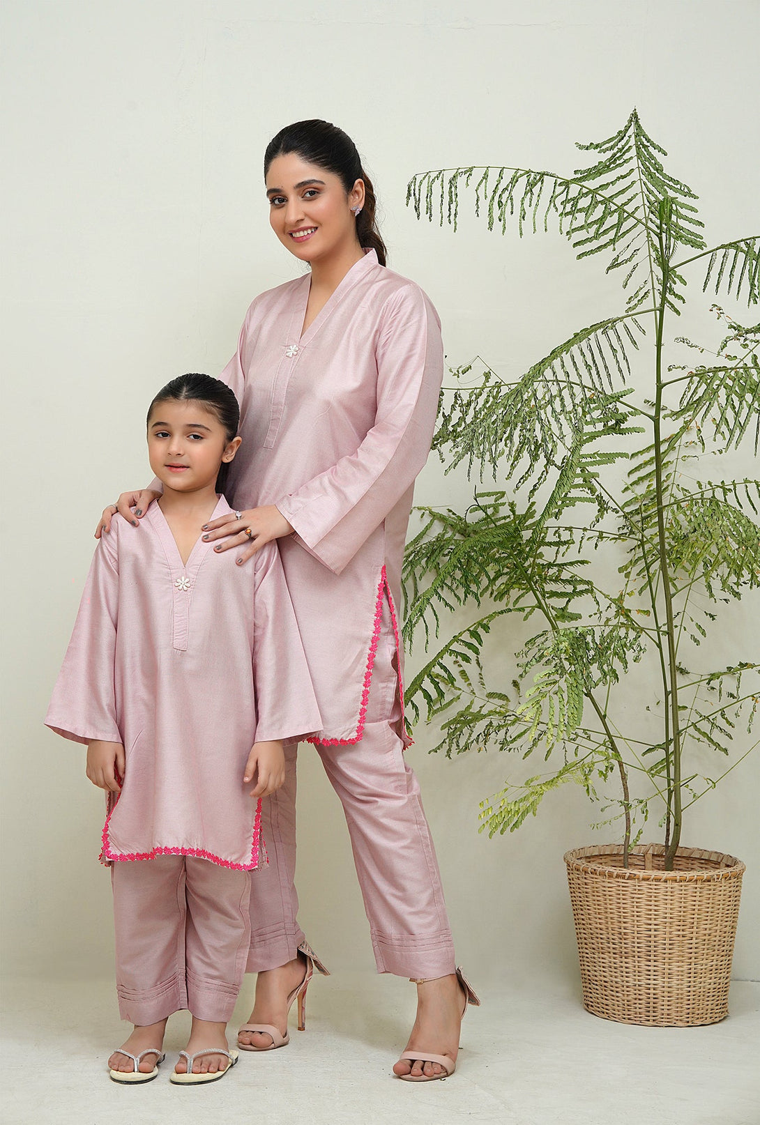2-Piece Set Pink Embroidered Adda Sheep