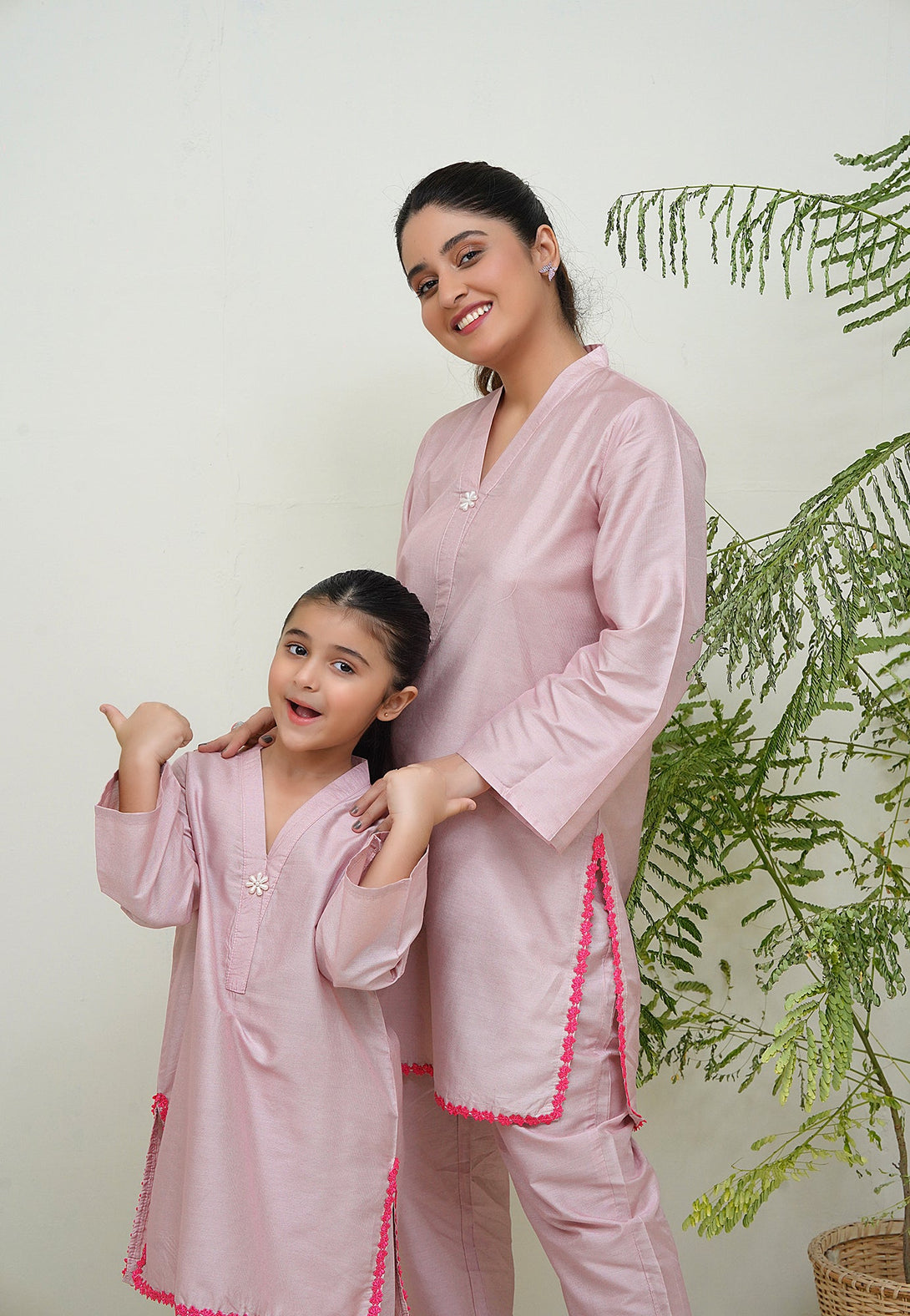 2-Piece Set Pink Embroidered Adda Sheep