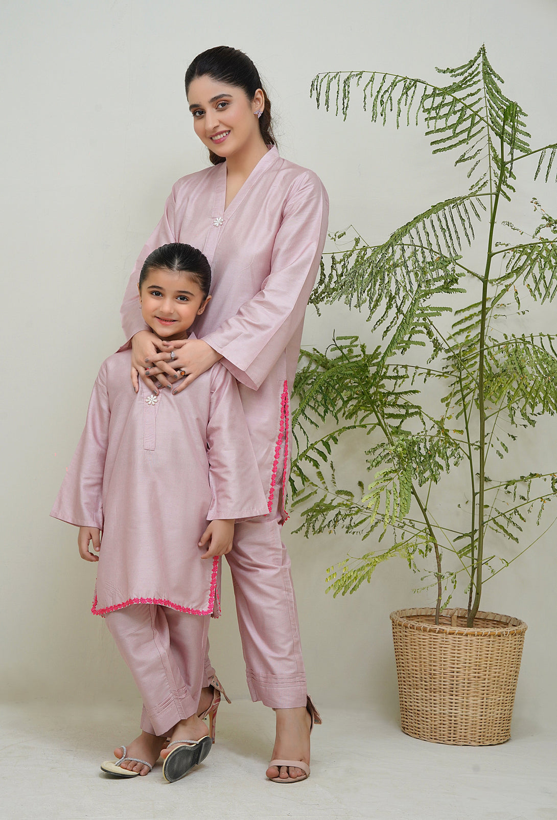 2-Piece Set Pink Embroidered Adda Sheep