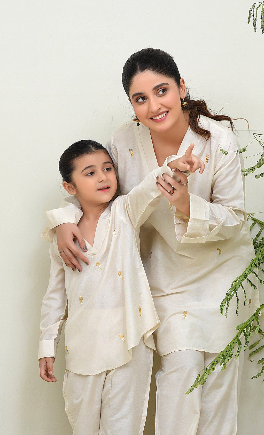 2-Piece Stitched Traditional Beige Hand-Embroidered Sheep