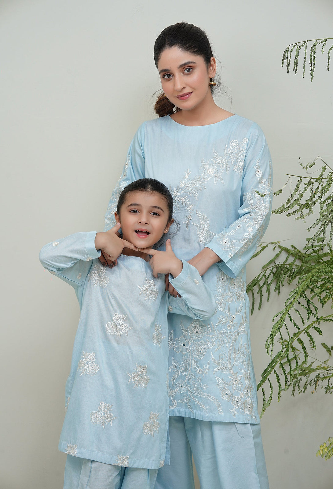 2-Piece Set chambray Blue  Embroidered Adda Sheep