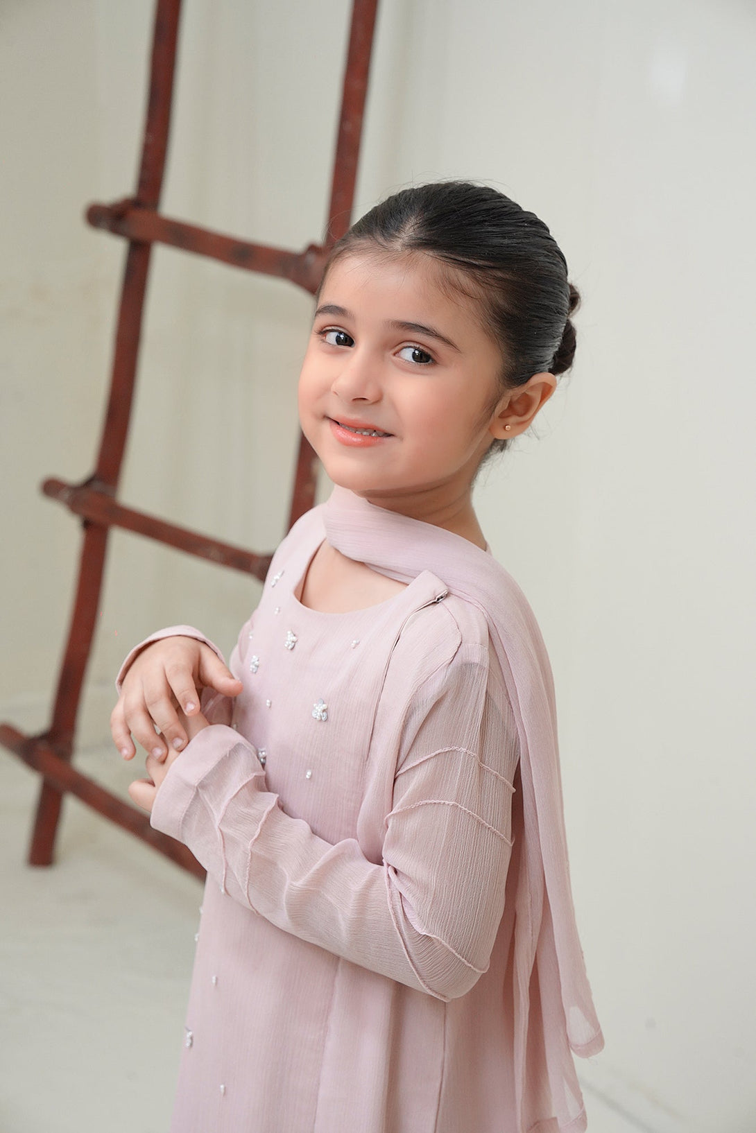 3-Piece Set Pink hand-Embroidered Sheep