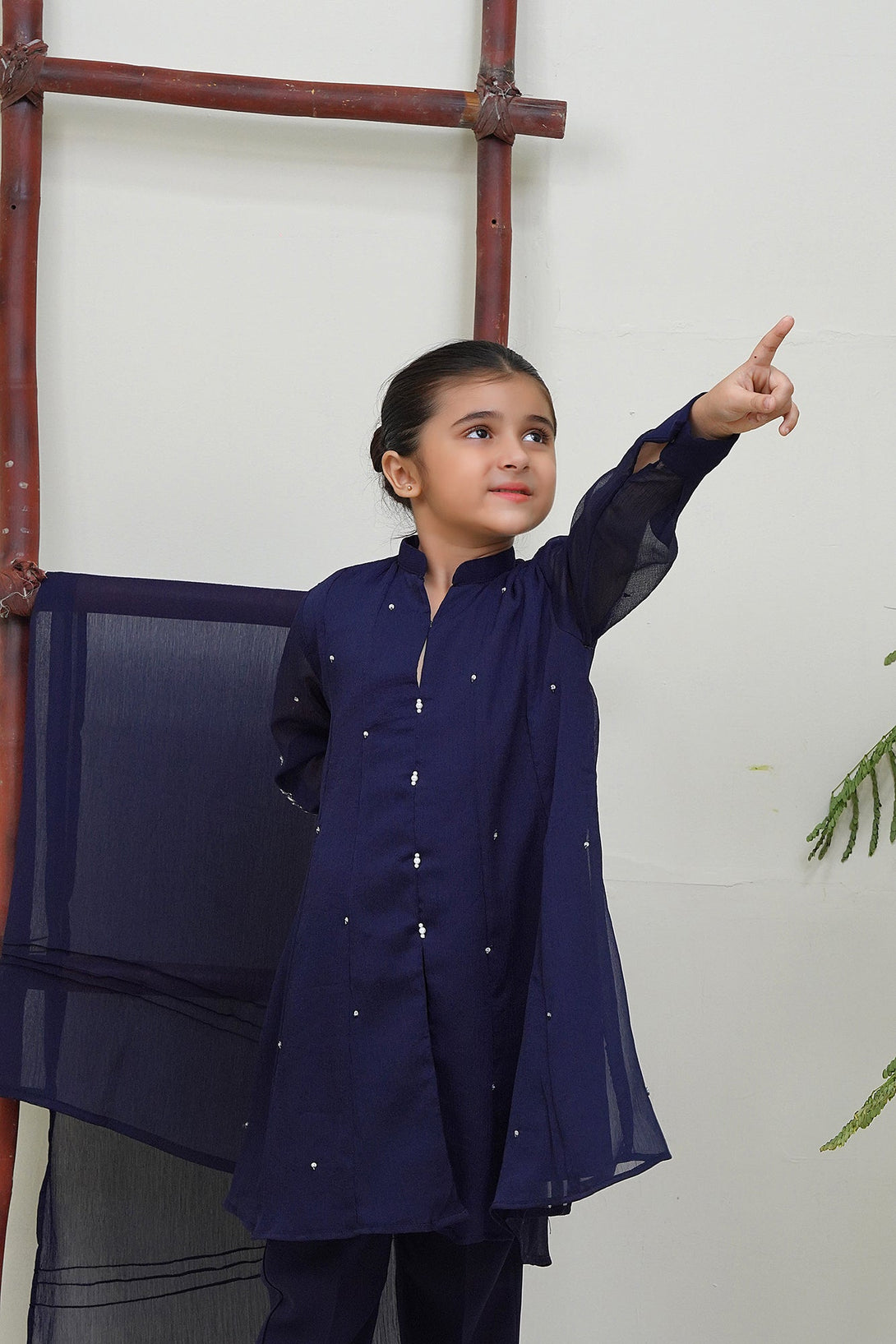 3-Piece Set Navy Blue hand-Embroidered Sheep