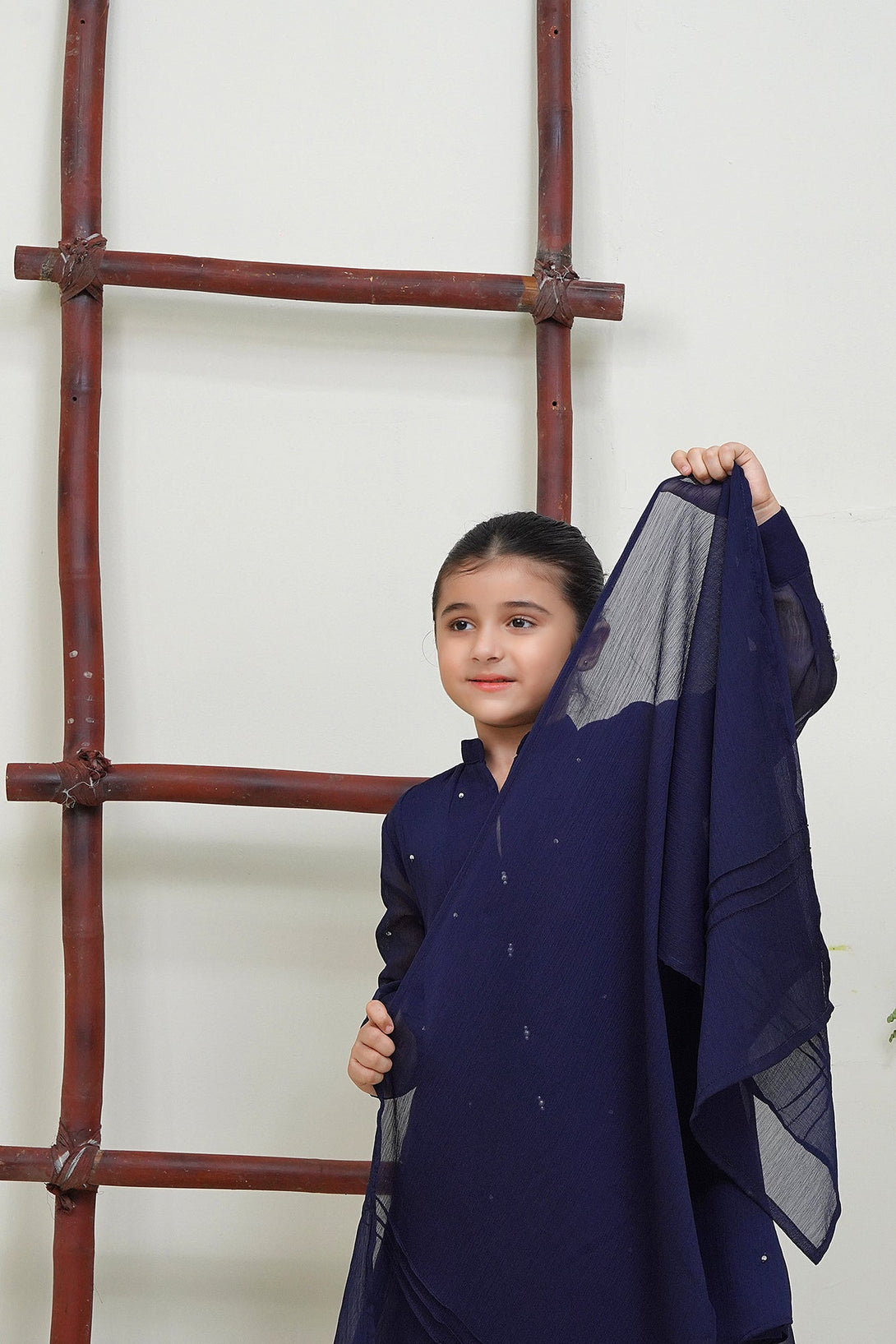 3-Piece Set Navy Blue hand-Embroidered Sheep